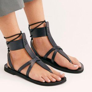 Free People Womens Vacation Day Black Leather Lace Up Strappy Sandals 38 US 7.5